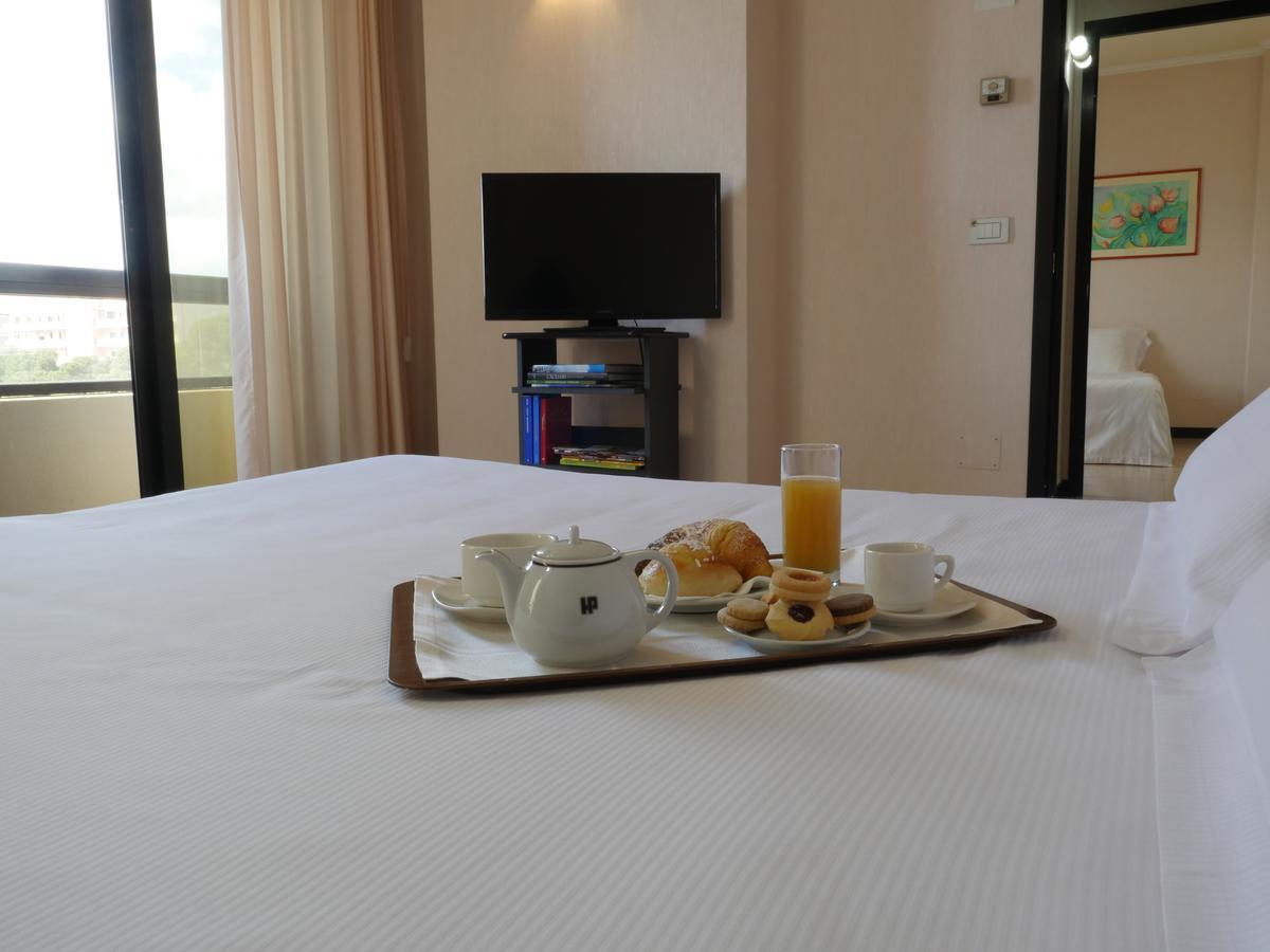 Hotel Panorama Каляри Екстериор снимка